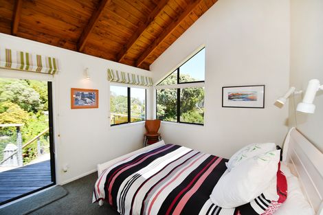 Photo of property in 6 Hillside Crescent, Leigh, 0985