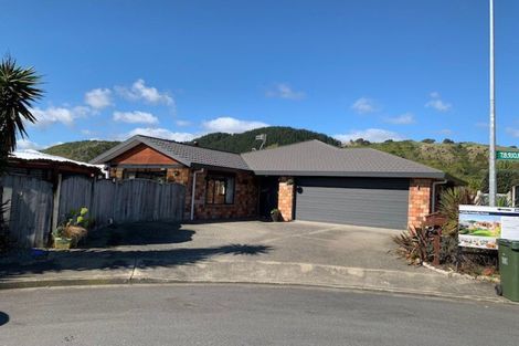 Photo of property in 5 Lambert Way, Paraparaumu, 5032