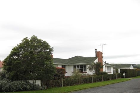 Photo of property in 16 Cowper Street, Milton, 9220