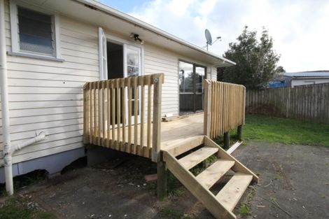 Photo of property in 1/16 Brentford Place, Manurewa, Auckland, 2102