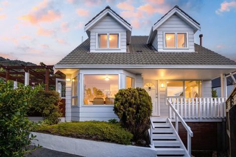 Photo of property in 1 Anaheim Place, Churton Park, Wellington, 6037
