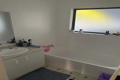 Photo of property in 6b Kentwood Drive, Woodridge, Wellington, 6037