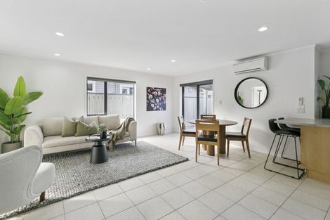 Photo of property in 12 Kauri Street, Miramar, Wellington, 6022