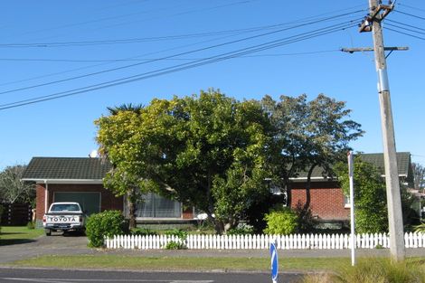 Photo of property in 17 Ashbury Avenue, Silverdale, Hamilton, 3216