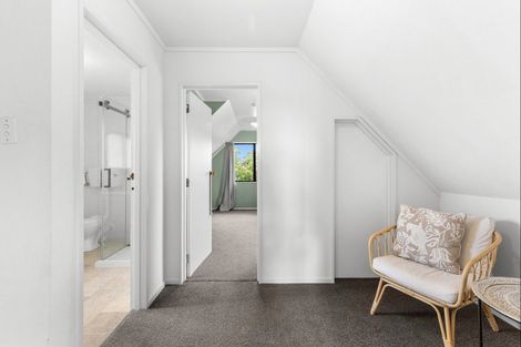 Photo of property in 34 Roberts Line, Kelvin Grove, Palmerston North, 4414