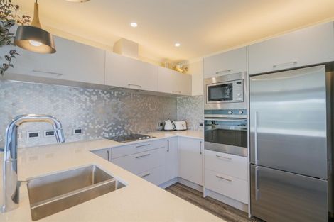 Photo of property in 2 Oscar Place, Whitianga, 3510