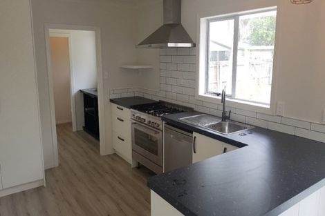 Photo of property in 7 Pinehurst Crescent, Russley, Christchurch, 8042