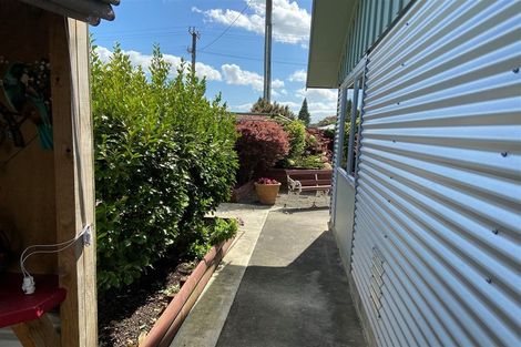 Photo of property in 2 Meadowvale Drive, Levin, 5510