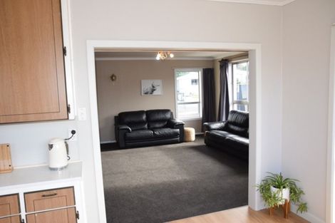 Photo of property in 55 Cunningham Street, Grasmere, Invercargill, 9810