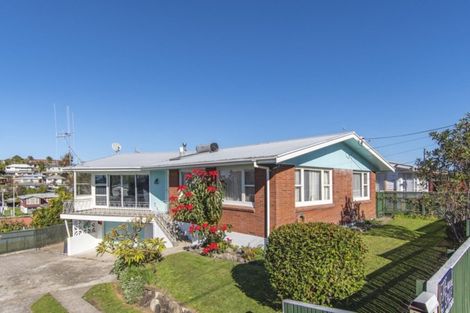 Photo of property in 11 Kingswood Road, Brookfield, Tauranga, 3110