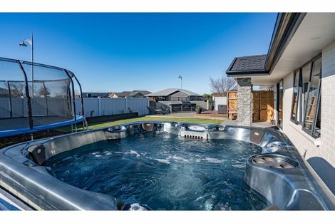 Photo of property in 15 Foxton Drive, Kaiapoi, 7630