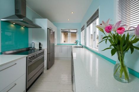 Photo of property in 30 Hythe Terrace, Mairangi Bay, Auckland, 0630