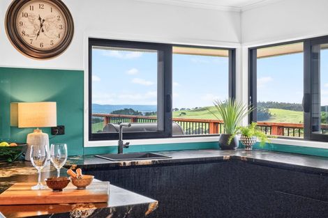 Photo of property in 511 Kiwitahi Road, Helensville, 0875