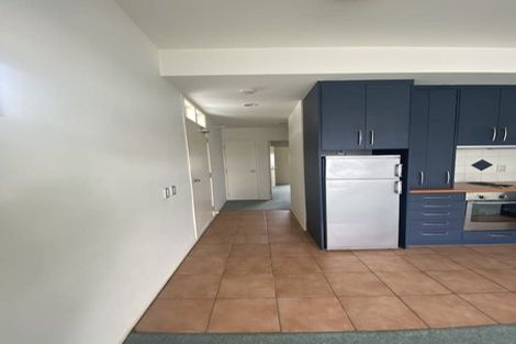 Photo of property in 140/2 Armoy Drive, East Tamaki, Auckland, 2016