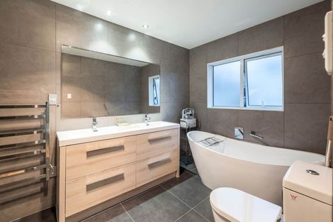 Photo of property in 216e Metcalfe Road, Ranui, Auckland, 0612