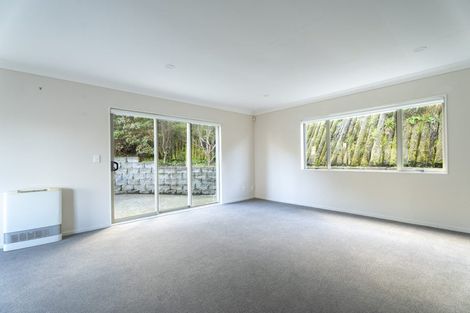 Photo of property in 14 Gifford Grove, Churton Park, Wellington, 6037