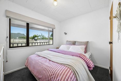 Photo of property in 62 Shepherd Road, Waipahihi, Taupo, 3330