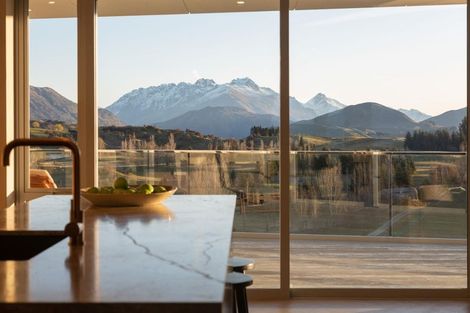 Photo of property in 16 Advance Terrace, Arrowtown, 9302