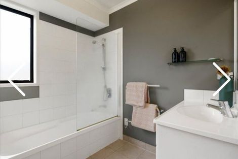 Photo of property in 12 Miers Glade, Rototuna North, Hamilton, 3210