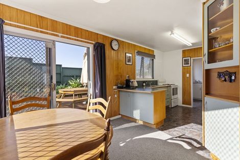 Photo of property in 20 Newham Place, Henderson, Auckland, 0612