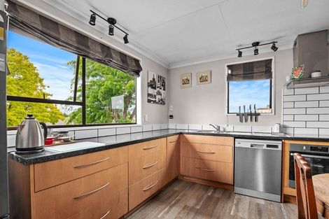 Photo of property in 2 Clutha Street, Alexandra, 9320