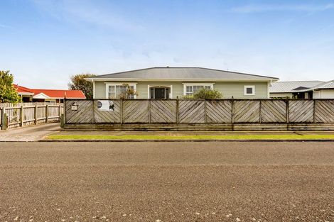 Photo of property in 29 Tawa Street, Hawera, 4610