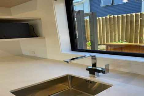 Photo of property in 6/10 Yeovil Road, Te Atatu Peninsula, Auckland, 0610