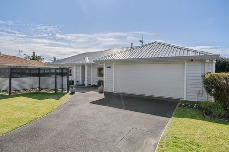Photo of property in 16 Aldermen Avenue, Papamoa Beach, Papamoa, 3118
