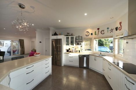 Photo of property in 3 Elizabeth Place, Clive, 4102