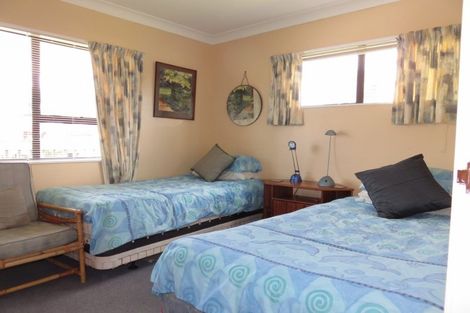 Photo of property in 109 Russell Bruce Place, Onemana, Whangamata, 3691
