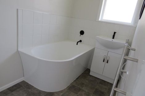 Photo of property in 25 Natone Street, Waitangirua, Porirua, 5024