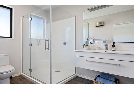 Photo of property in 44 Holiday Drive, Mairehau, Christchurch, 8052