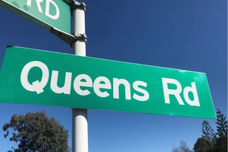 Photo of property in 18 Queens Road, Waikanae Beach, Waikanae, 5036