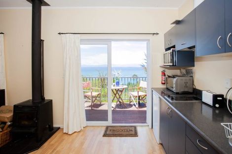 Photo of property in 112 Tokongawa Drive, Kaiteriteri, Motueka, 7197