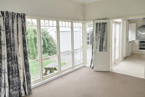 Photo of property in 35 Weka Street, Fendalton, Christchurch, 8041