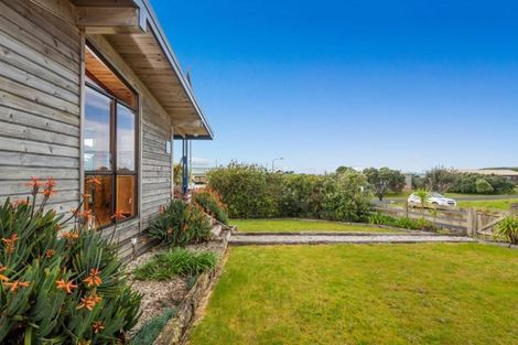 Photo of property in 19 Darroch Slope, Omaha, 0986