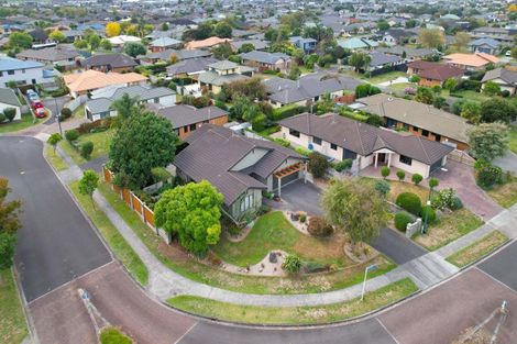 Photo of property in 1 Fencourt Place, Rototuna North, Hamilton, 3210