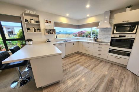 Photo of property in 6 Kenilworth Road, Oamaru North, Oamaru, 9400