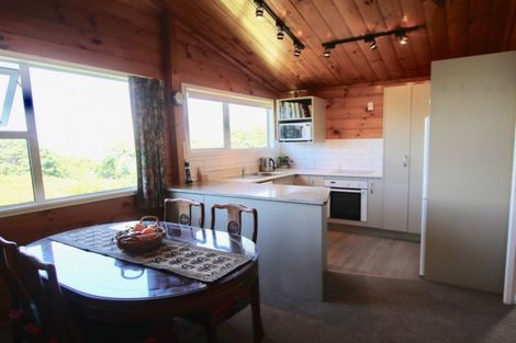 Photo of property in 3 Acacia Avenue, Maungaraki, Lower Hutt, 5010