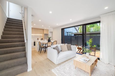 Photo of property in 7/9 Innes Road, St Albans, Christchurch, 8052