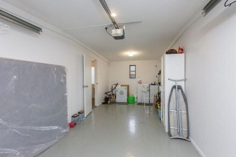 Photo of property in 9/58 Manuroa Road, Takanini, 2112