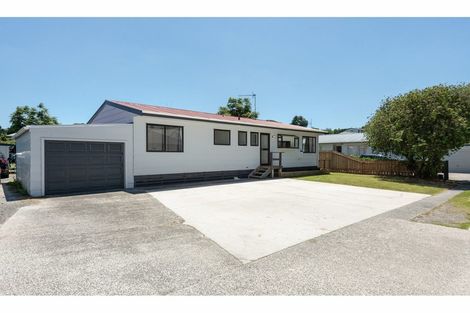 Photo of property in 8a Solomon Street, Brookfield, Tauranga, 3110