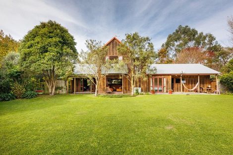 Photo of property in 220 Valley Views, Fitzherbert, Palmerston North, 4472