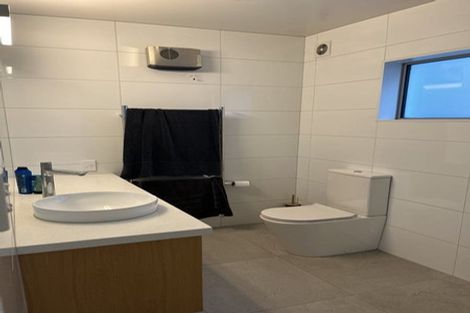 Photo of property in 37 Soleares Avenue, Mount Pleasant, Christchurch, 8081