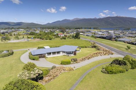 Photo of property in 56 Hawea Place, Te Anau, 9600