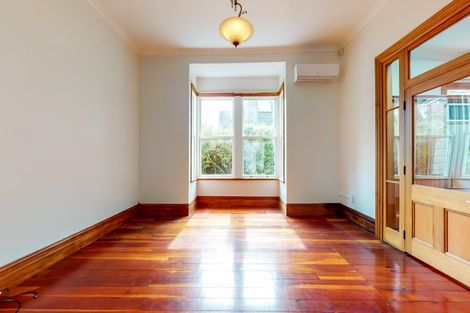 Photo of property in 145 Glenmore Street, Kelburn, Wellington, 6012