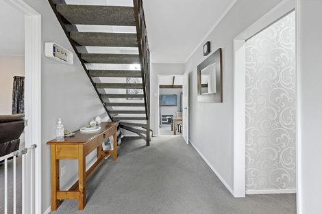 Photo of property in 4 Aotea Crescent, Gore, 9710