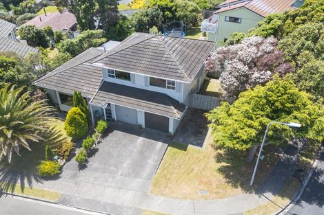 Photo of property in 2 Thurso Grove, Papakowhai, Porirua, 5024