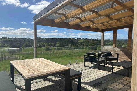 Photo of property in 7 Cottle Road, Taupaki, Henderson, 0782