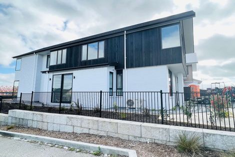 Photo of property in 40 Kotuitui Drive, Wainui, 0992